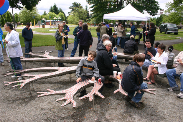 Tree bench 7